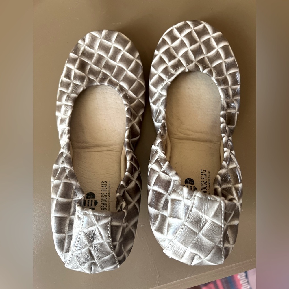 Storehouse Flats in Lagniappe size 8